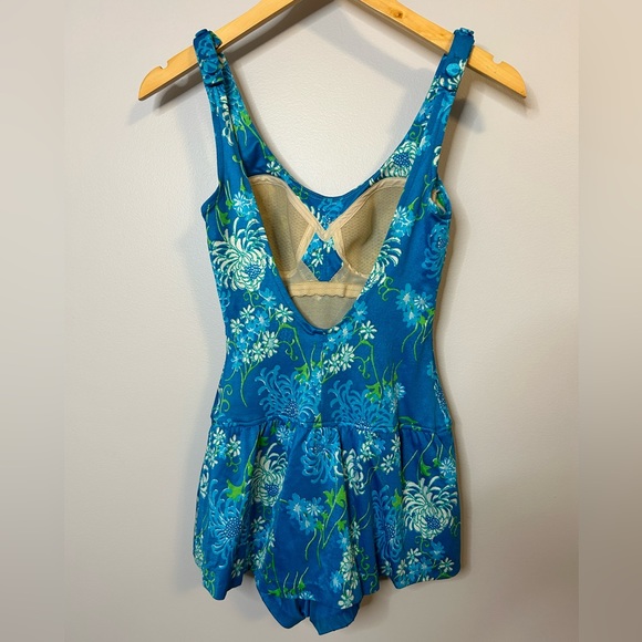 Vintage Perfection Fit by Roxanne Swimming Suit with Skirt Floral Sz 10/32 B Cup - Picture 2 of 8